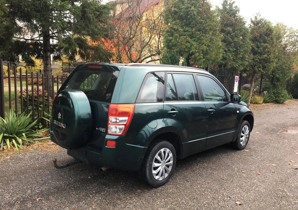 Suzuki Grand Vitara cena 11000 przebieg: 200000, rok produkcji 2008 z Garwolin małe 154